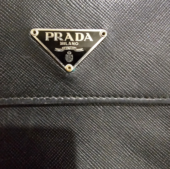Prada Saffiano leather black wallet - Picture 11 of 13